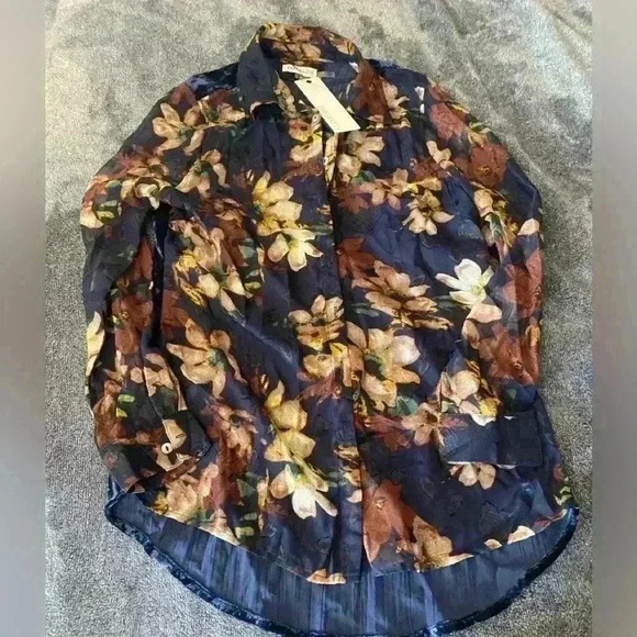 Paparazzi blouse Nwt size small - Picture 1 of 4